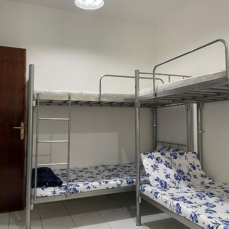 Boys Oasis: Modern Metro-Adjacent Hostel Dubai Exterior photo
